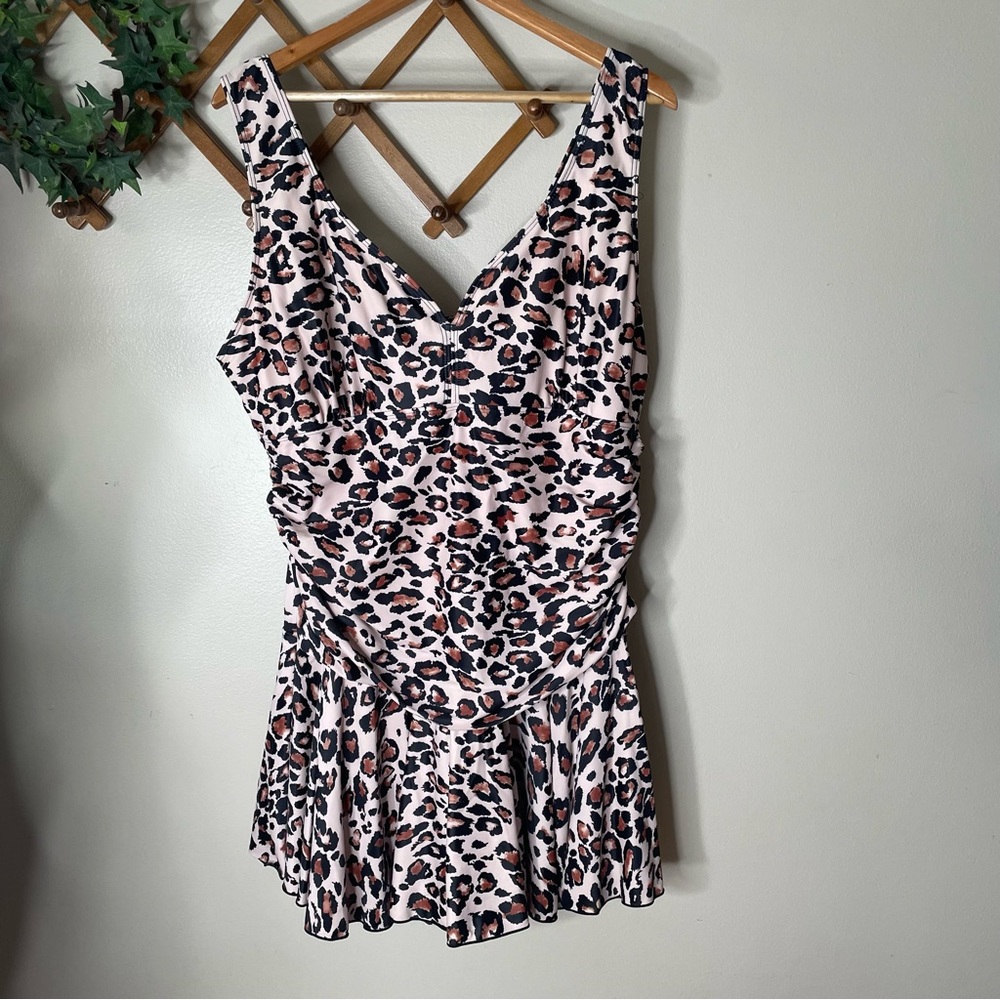 5/$25 Women’s one piece skirted animal print swimsuit